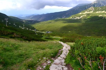 Fototapeta na wymiar szlak na Kasprowy Wierch - Tatry