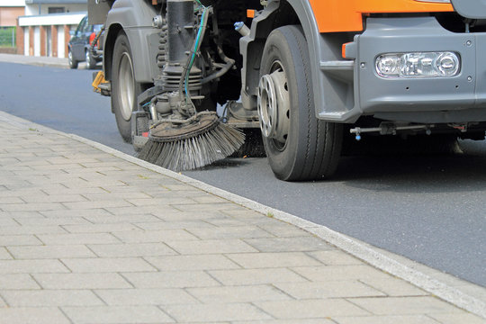 Strassenreinigungsfahrzeug
