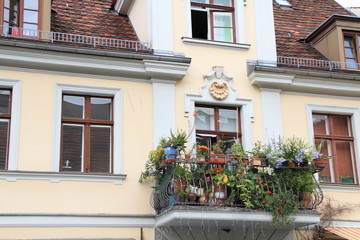 Fototapeta na wymiar alter schöner Balkon