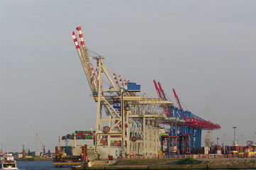 Krane im hamburger Hafen 4