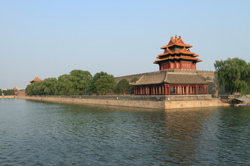 Obraz premium Forbidden city Jiaolou tower and river in Beijing, China