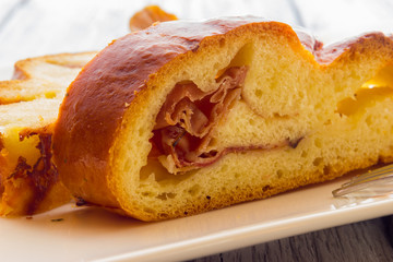Panbrioche with bacon