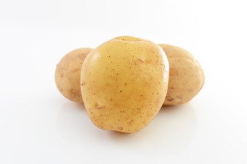 新鮮なジャガイモ