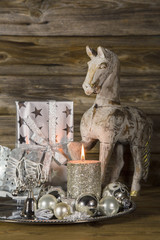 Dekoration Weihnachten in silber mit Holz: Weihnachtskarte Pferd