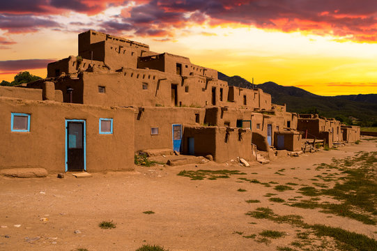 Adobe Houses in the Pueblo of Taos, New Mexico, USA.