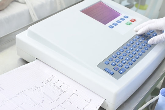 electrocardiogram (ECG) examination - Powered by Adobe