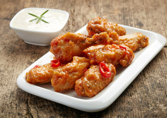 fried chicken wings with sweet chili sauce