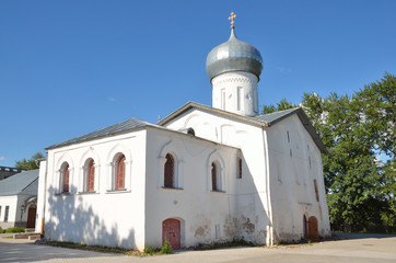 Fototapeta na wymiar Великий Новгород, церковь Николы белого, 1312-1313 гг