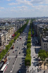 Paryż widok z Łuku Triumfalnego maj 2014