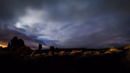 Roques de Garcia im Teide Nationalpark auf Teneriffa bei Nacht