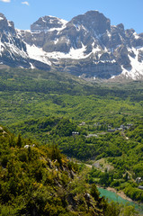 Fototapeta na wymiar Mountain valley in the Spanish Pyrenees