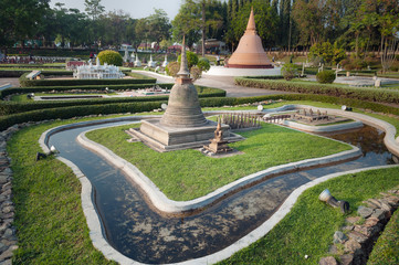 Wat sa Sri in Mini Siam Park