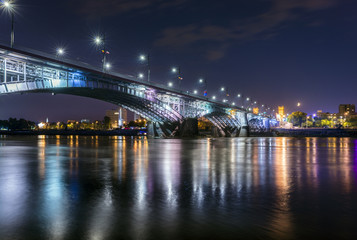 Fototapeta na wymiar Night view of Poniatowski bridge