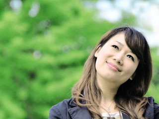女性