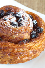 France breakfast food raisin bread , pain aux raisins