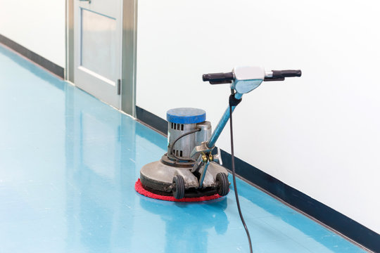 clean floor machine