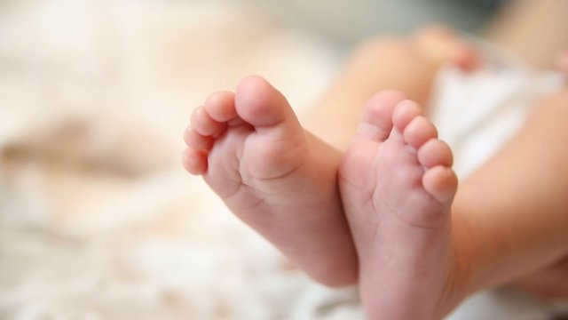 newborn baby feet - closeup.DOLLY HD