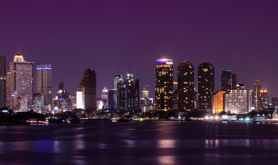Obraz na płótnie Canvas Bangkok skyline at night, Thailand