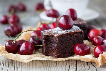Brownies with fresh berry
