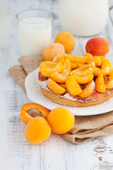 Sweet apricots cake