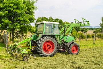 Obraz premium Green tractor