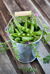 Fresh green peas