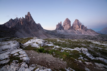 Fototapeta na wymiar Tre Cime and Monte Paterno at sunrise