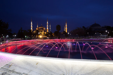 Fountain and the Sultanahmet Blue Mosque at night