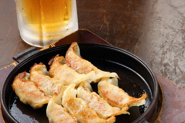 餃子とビール