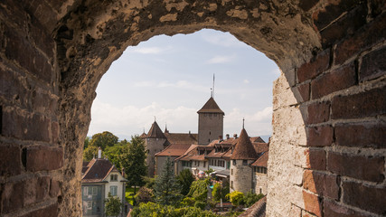 Murten, Altstadt, historisches Schloss, Ringmauer, Schweiz