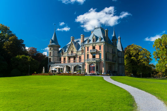 Beautiful Schadau Castle In The Thun City, Canton Bern