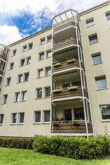 Sanierter Plattenbau