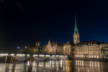 Fototapeta na wymiar Zurich at night