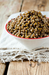 Boiled green lentils
