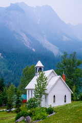 Fototapeta na wymiar white church, field, canada