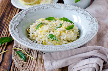 Risotto with lemon and mint