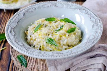 Risotto with lemon and mint
