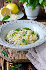 Risotto with lemon and mint