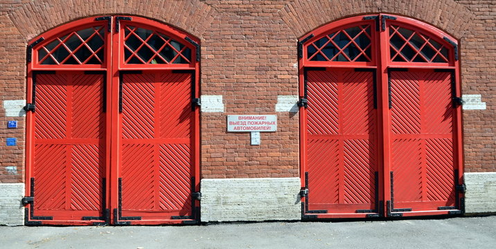 Exit gates for fire trucks, St-Petersburg, Russia