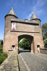 Fototapeta na wymiar Klever Tor der Stadtbefestigung in Xanten, Deutschland
