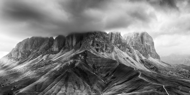 Fototapeta Black ad white panorama of Sassolungo mountain peaks
