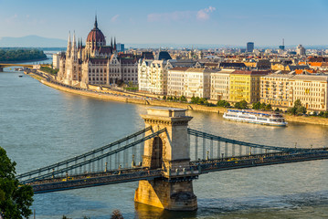 Naklejka premium Zobacz w parlamencie w Budapeszcie
