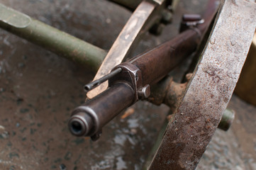 muzzle of the old rifle