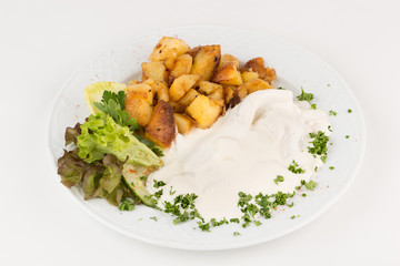 Sahnehering mit Bratkartoffeln