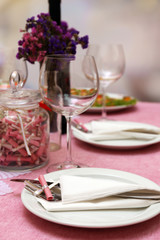 Restaurant table setting