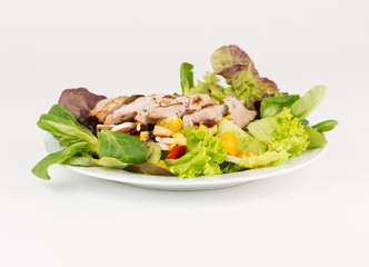 Salat mit Putenstreifen