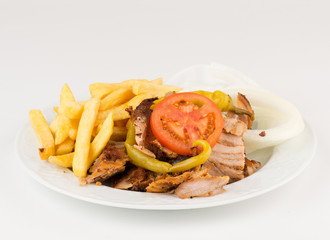 Gyrosteller mit Pommes