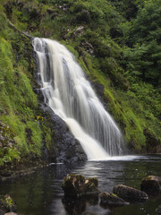 Fototapeta na wymiar waterfall in Ireland