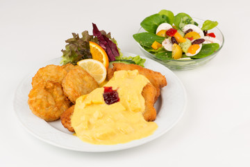 Putenschnitzel in Frucht-Curry-Soße