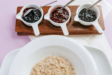 Porridge with jam
